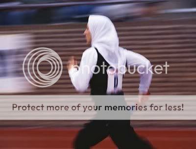 Muslimwomanrunning.jpg