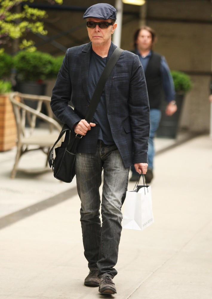 david-bowie-out-and-about-in-manhattan-02.jpg